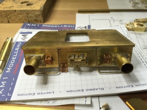 dr95-Pufferbohle-vorn